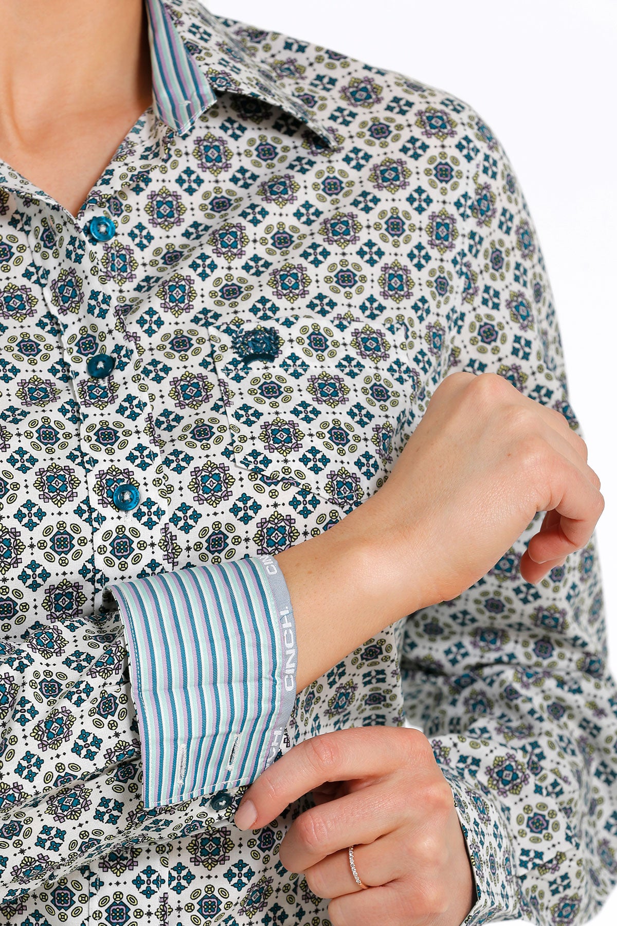 CINCH Women's White & Blue Button-Down Western Shirt